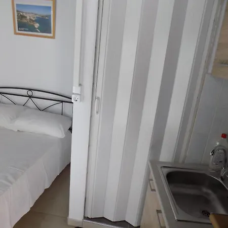 Vs לינה וארוחת בוקר העיירה סקיאתוס